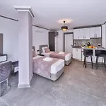 ゲストハウス White House 3*