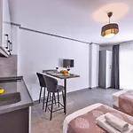 White House 3* カシュ