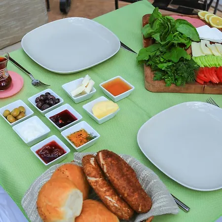 White House Affittacamere Kaş