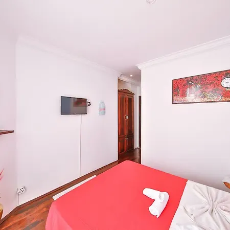 White House Affittacamere 3*